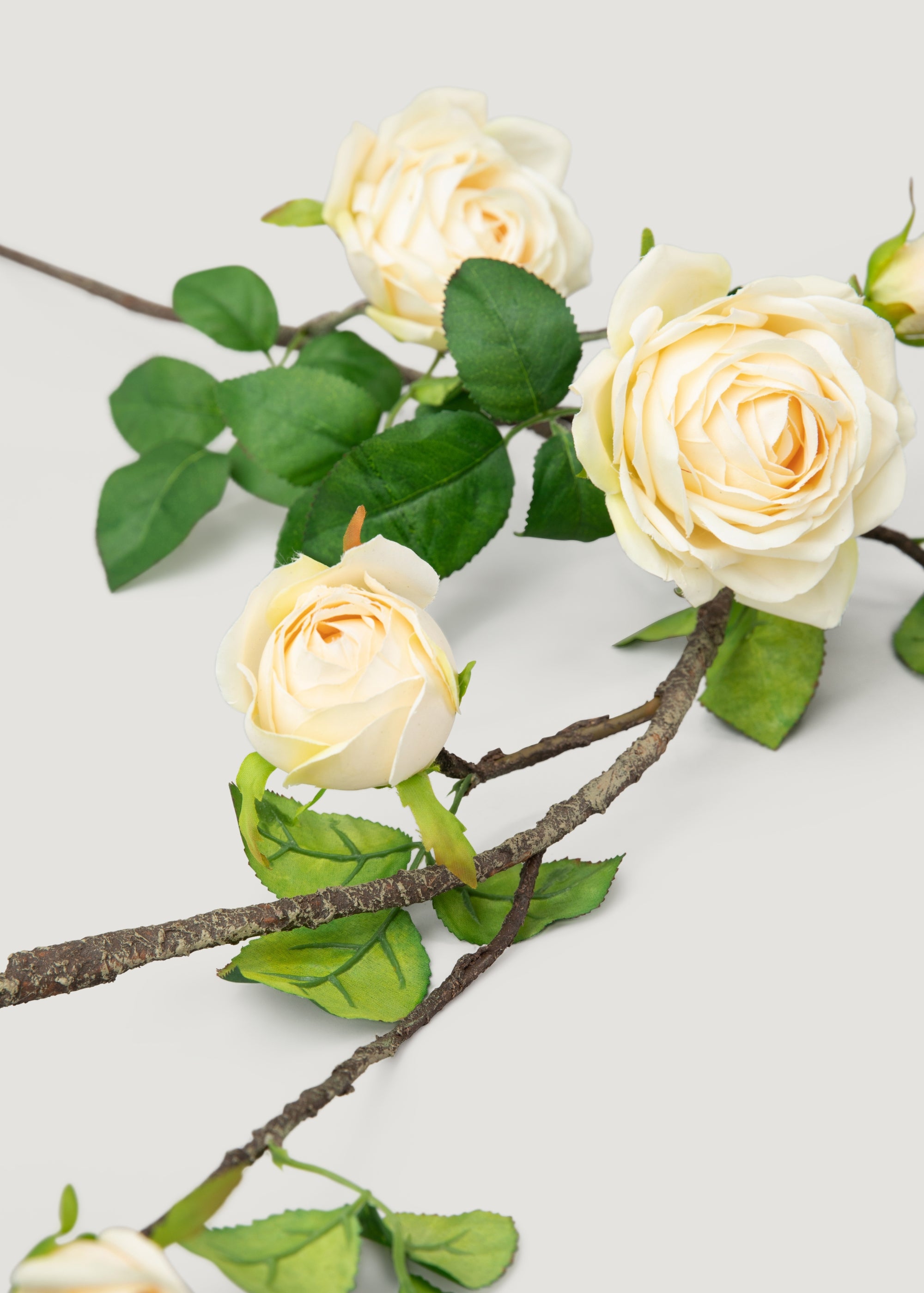 Artificial Rose Flower Garland in Soft Yellow