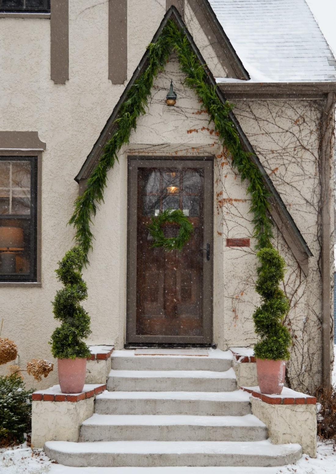 Natural Touch Cedar Garland for Winter Home Decorating