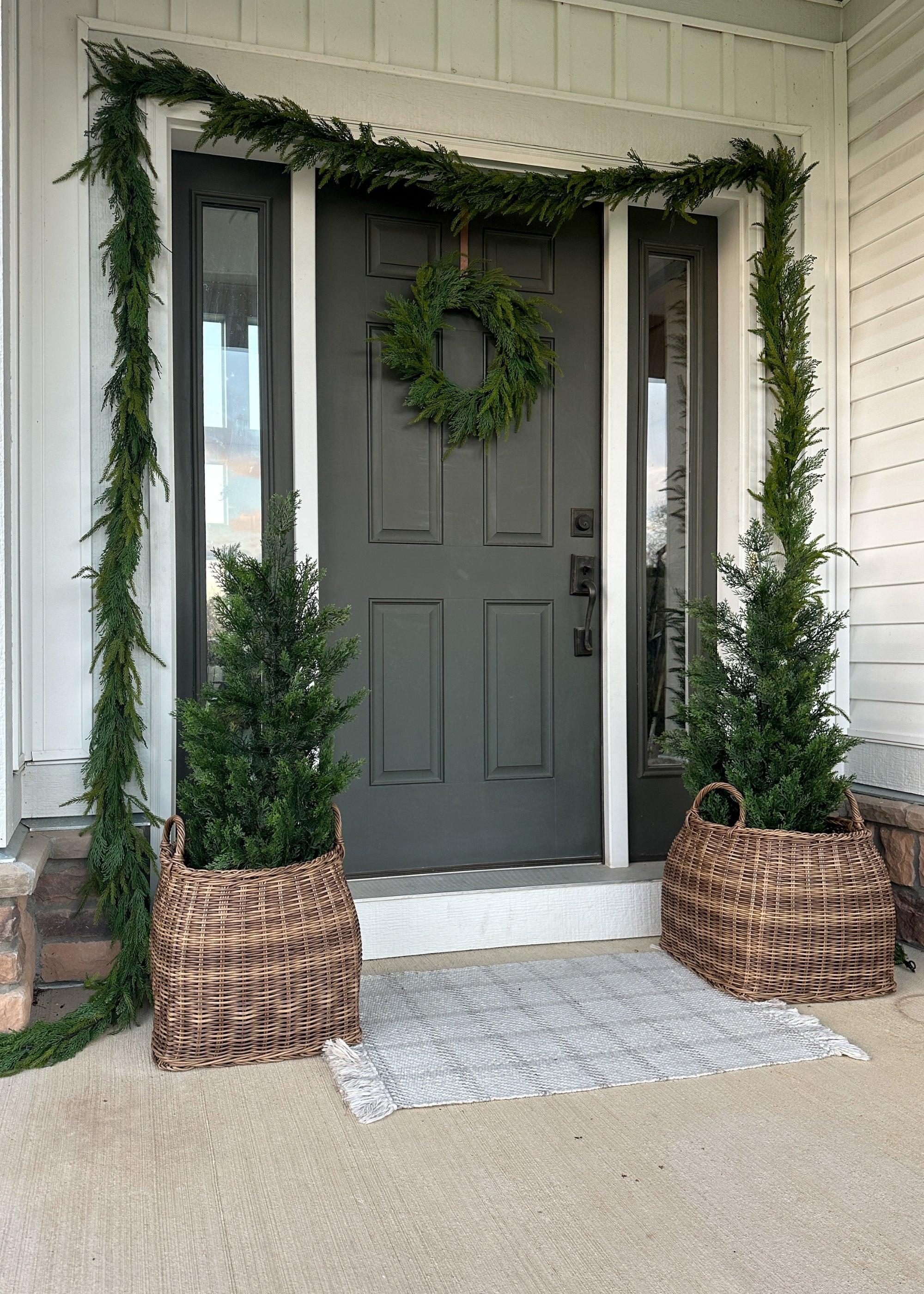 UV Treated Cedar Garlands
