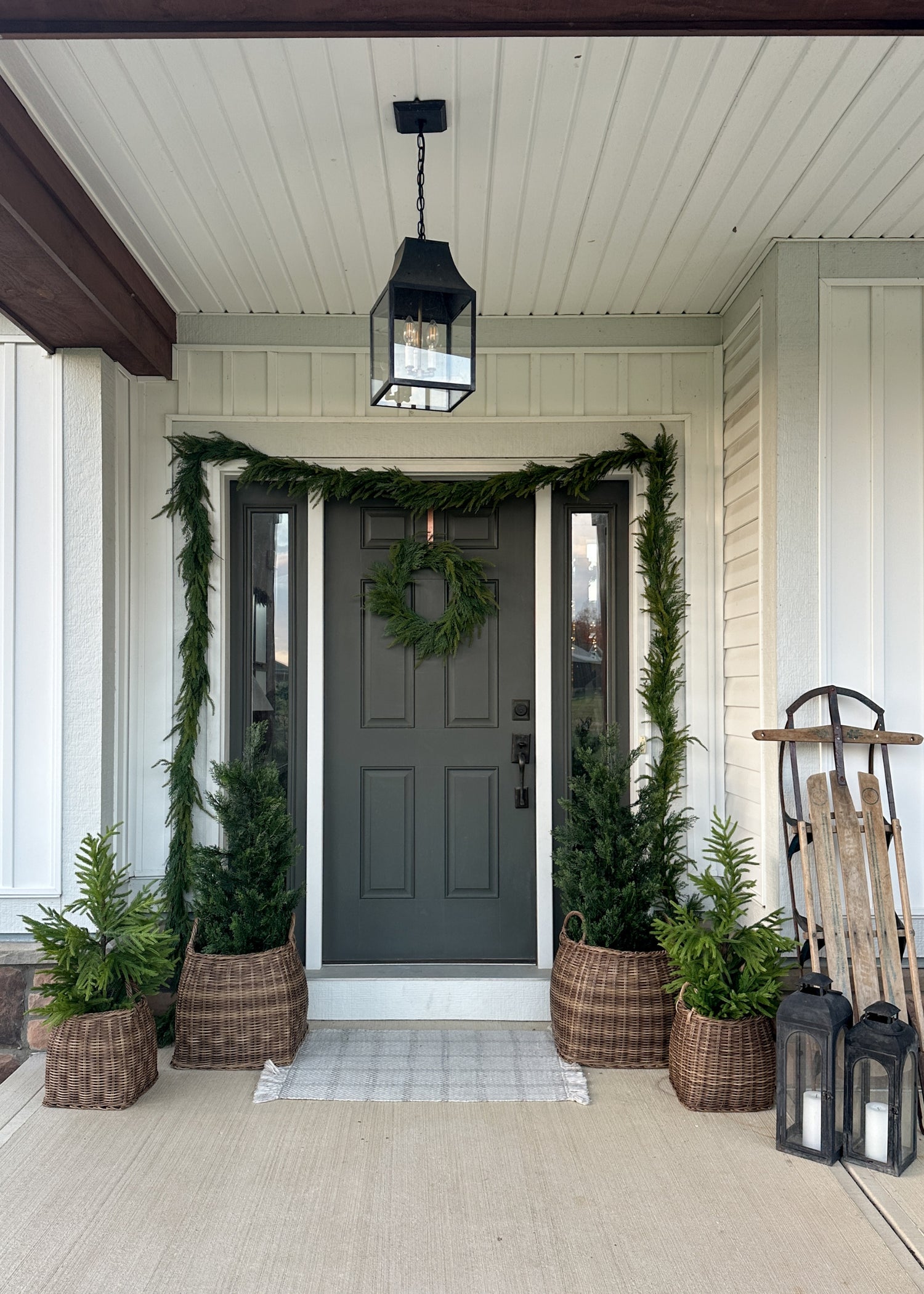 UV Treated Cedar Garland and Wreath